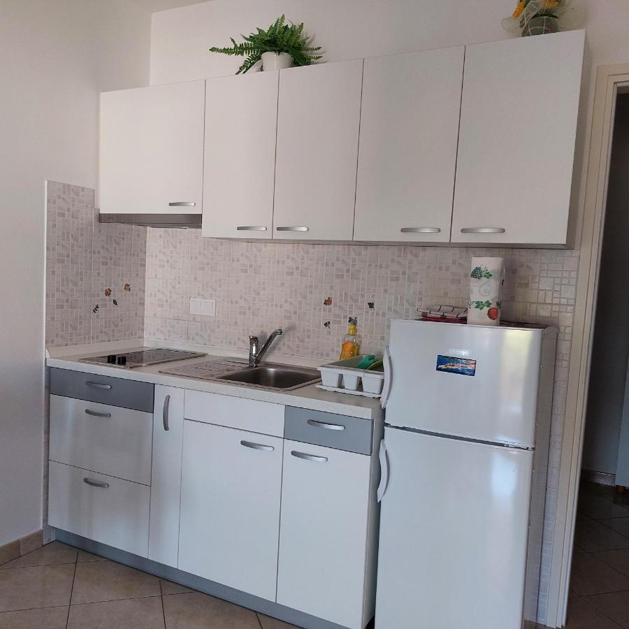 Apartment Ivana,Mali Maj 波雷奇 外观 照片